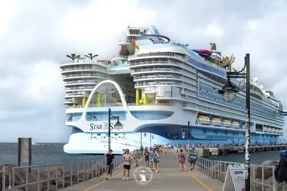 Massive Cruise Ship Docks in St. Kitts with Over 7,300 Guests Massive Cruise Ship Docks in St. Kitts with Over 7,300 Guests