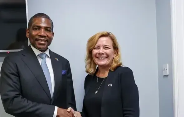 St. Kitts & Nevis PM Drew Meets U.S. Envoy in St. Lucia St. Kitts & Nevis PM Drew Meets U.S. Envoy in St. Lucia